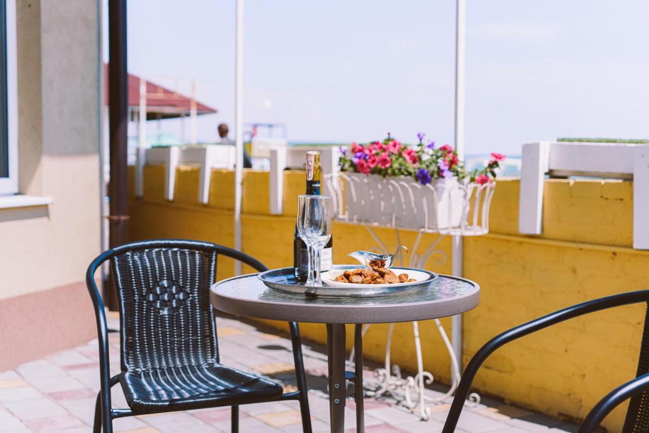 אודסה Hotel Tsvetok מראה חיצוני תמונה