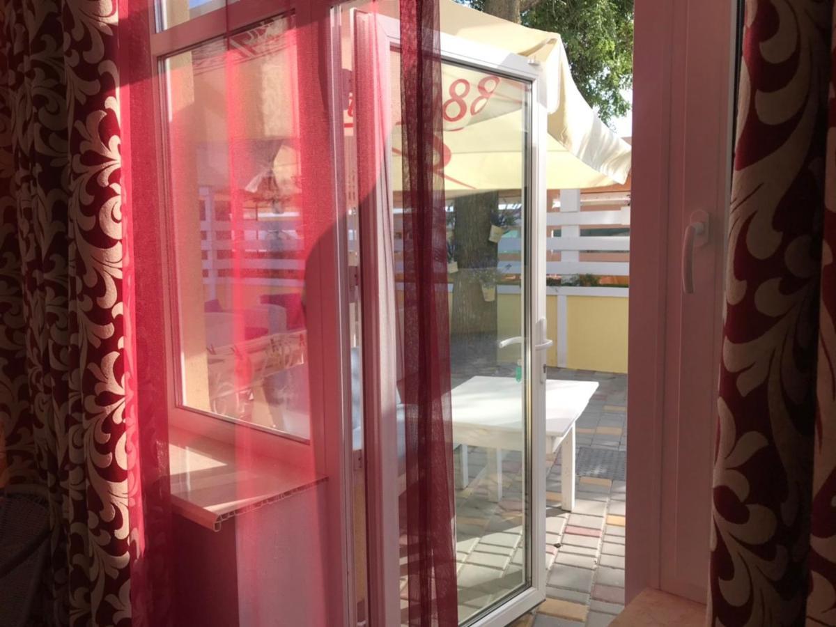אודסה Hotel Tsvetok מראה חיצוני תמונה