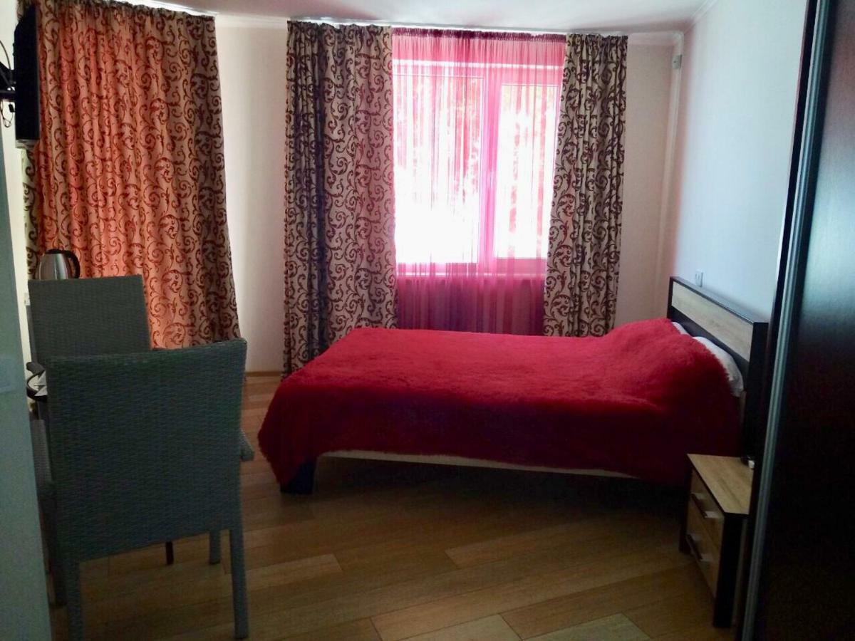אודסה Hotel Tsvetok מראה חיצוני תמונה